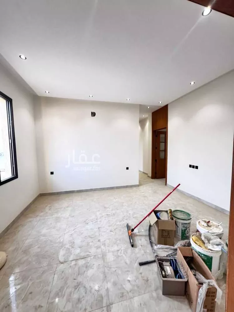 دور للبيع في شارع عثمان بن صدقة, حي طويق, مدينة الرياض, منطقة الرياض صورة 4