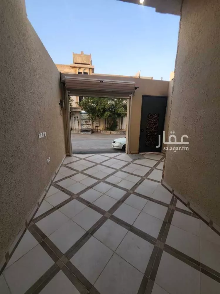 دور للبيع في شارع أبي منصور البلوي, حي العريجاء الغربي, مدينة الرياض, منطقة الرياض صورة 2