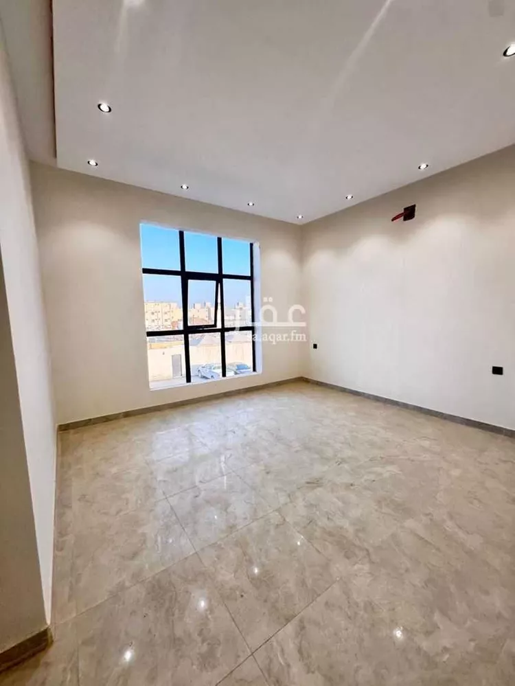 دور للبيع في شارع عثمان بن صدقة, حي طويق, مدينة الرياض, منطقة الرياض صورة 2