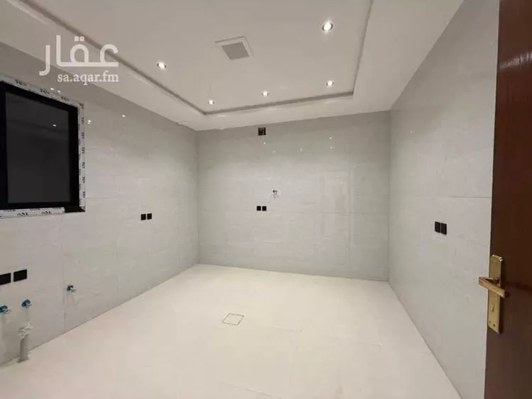 Floor for Sale in Riyadh Al Uraija Al Gharbiyah صورة 3