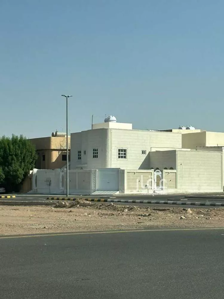 فيلا للبيع في شارع قلعة الربض, حي المنتزة رالشمالي, مدينة حائل, منطقة حائل