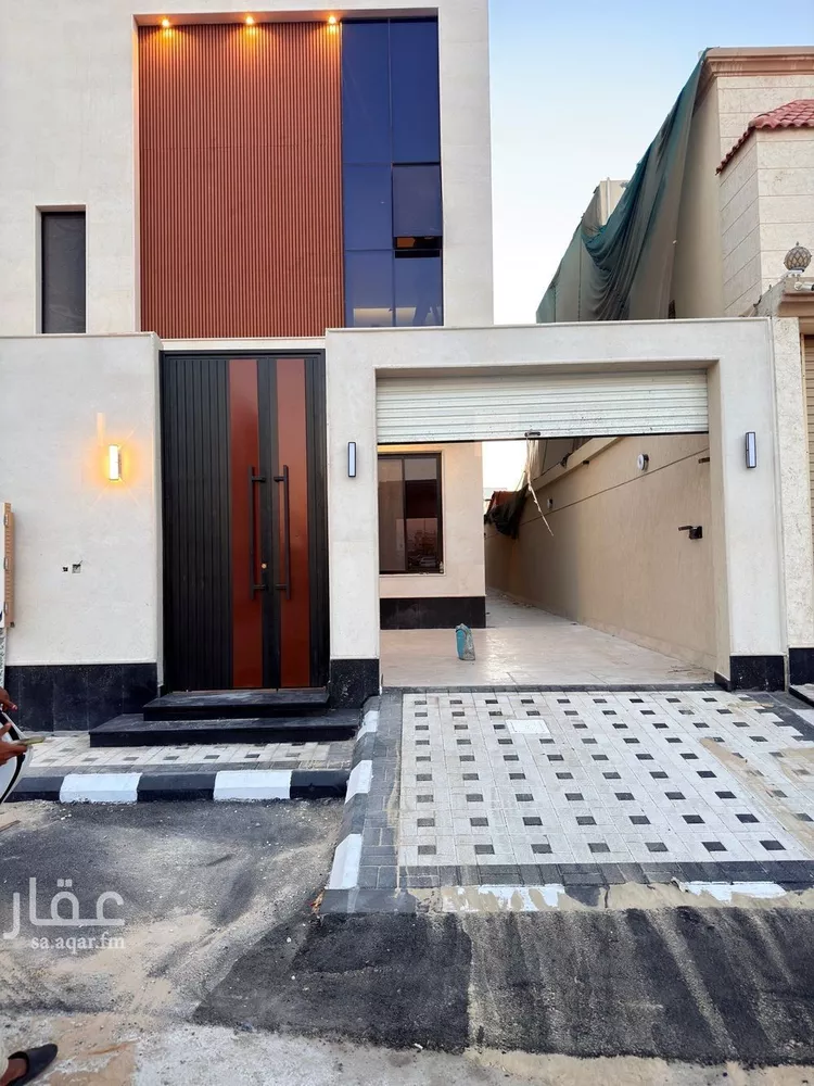 فيلا للبيع في شارع اسماعيل بن ابي المهاجر, حي ضاحية الملك فهد, مدينة الدمام, المنطقة الشرقية