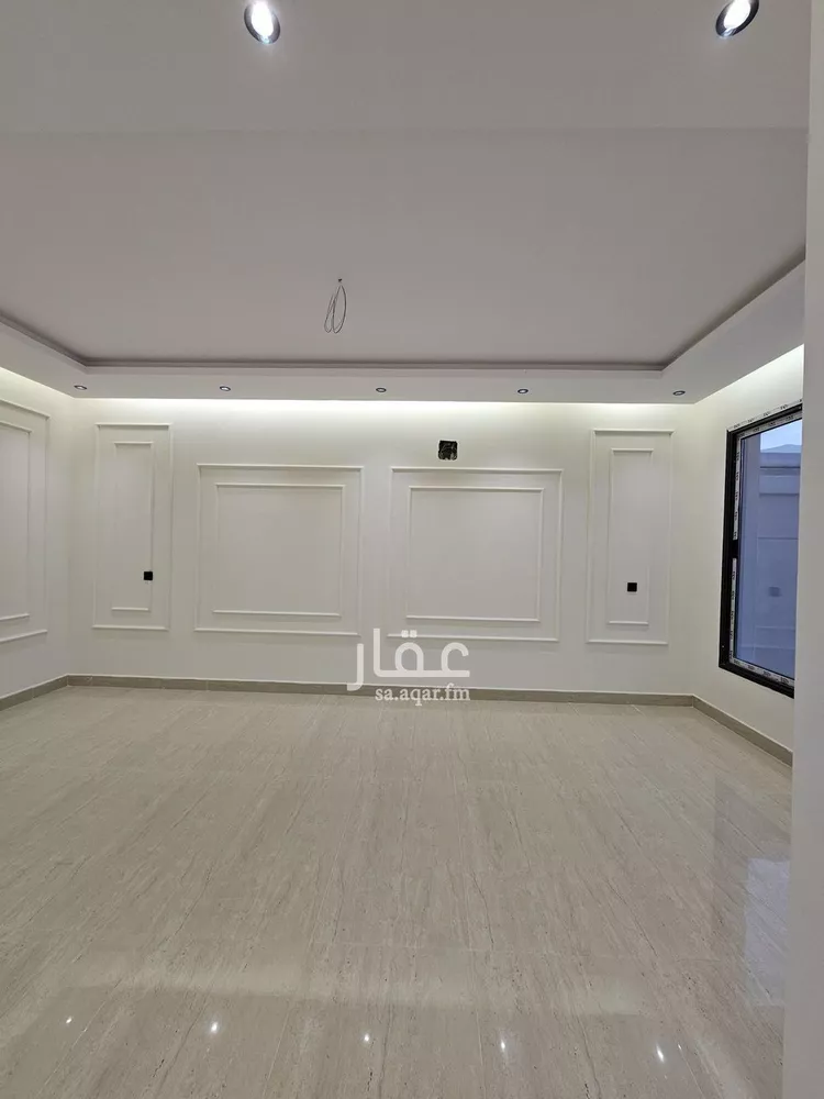 فيلا للبيع في شارع اسماعيل بن ابي المهاجر, حي ضاحية الملك فهد, مدينة الدمام, المنطقة الشرقية صورة 3