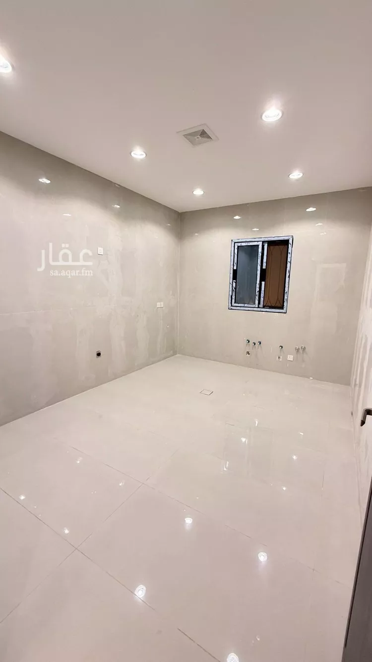 Apartment for Sale in Dammam King Fahd 8