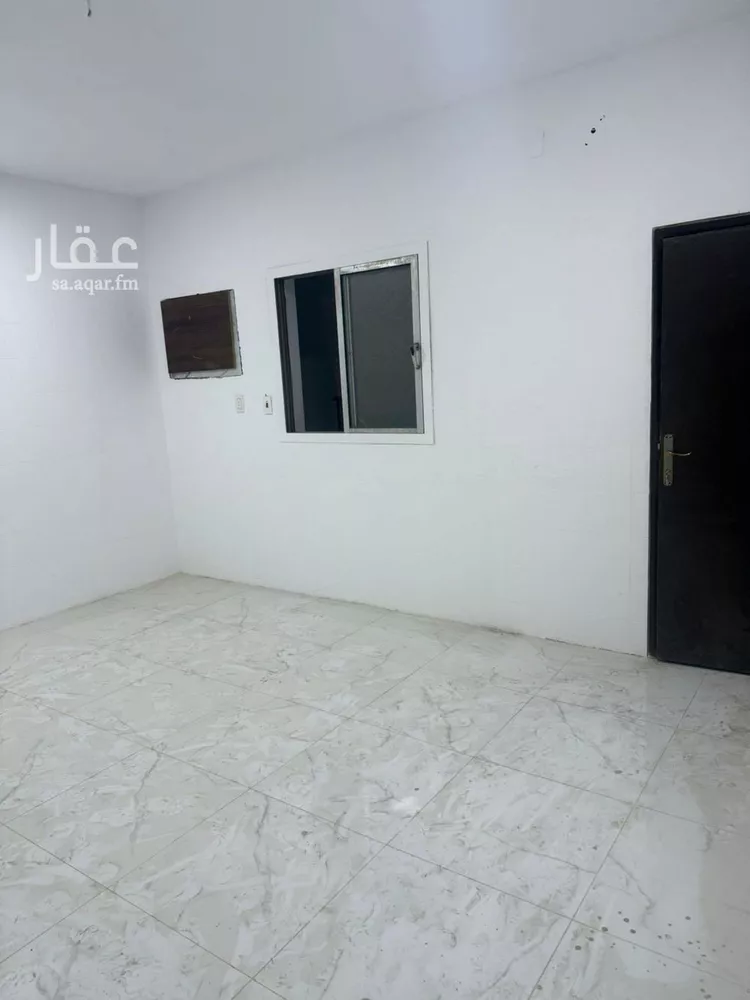 عمارة للإيجار في شارع العاشر, حي الثقبة, مدينة الخبر, المنطقة الشرقية صورة 2