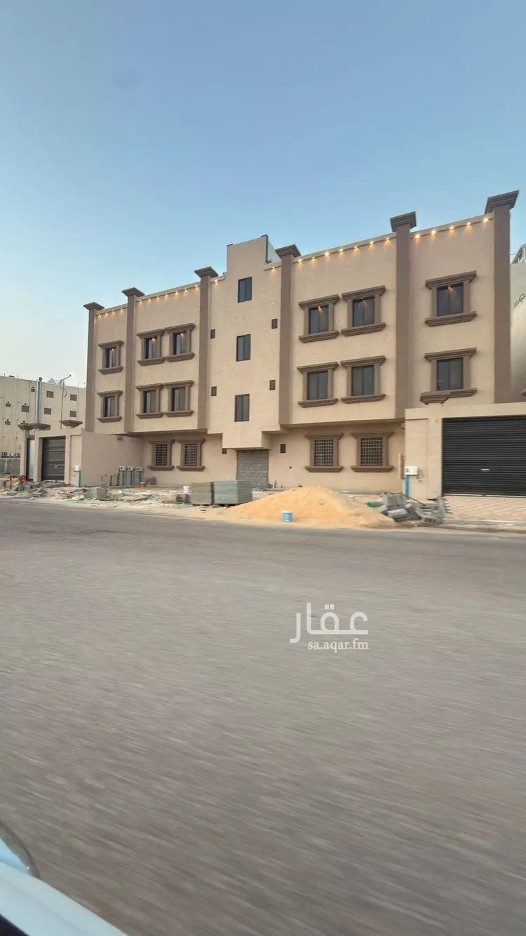 شقة للبيع في شارع عبدالرحمن ابن عوف, حي الشعلة, مدينة الدمام, المنطقة الشرقية صورة 2