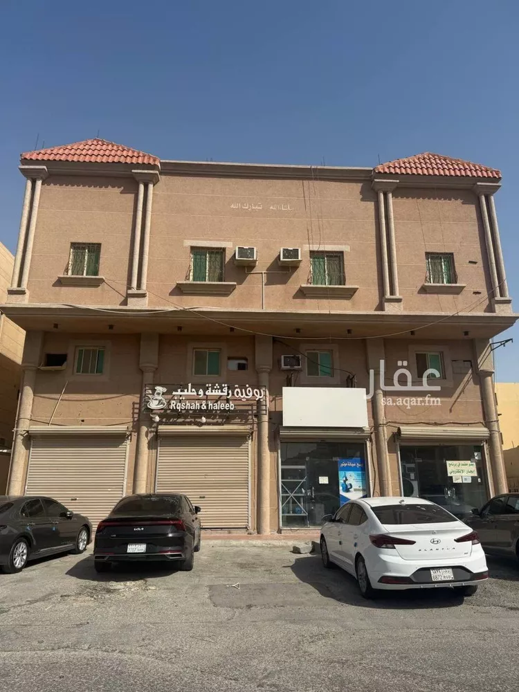 عمارة للبيع في شارع السائب ابن الحارث, حي طيبة, مدينة الدمام, المنطقة الشرقية صورة 2
