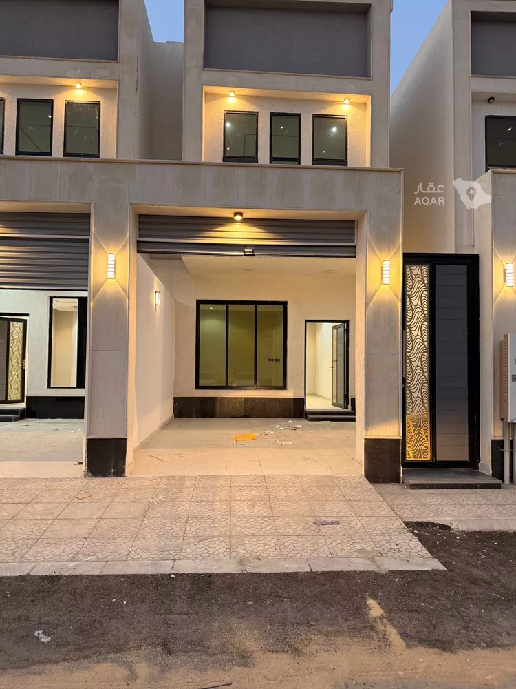 فيلا للبيع في شارع ايوب بن وارث, حي ضاحية الملك فهد, مدينة الدمام, المنطقة الشرقية 3