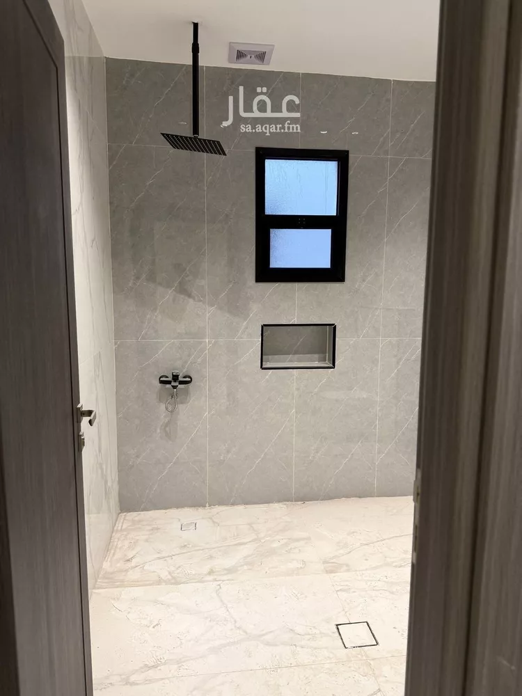 فيلا للبيع في شارع البرج, حي الشعلة, مدينة الدمام, المنطقة الشرقية صورة 4