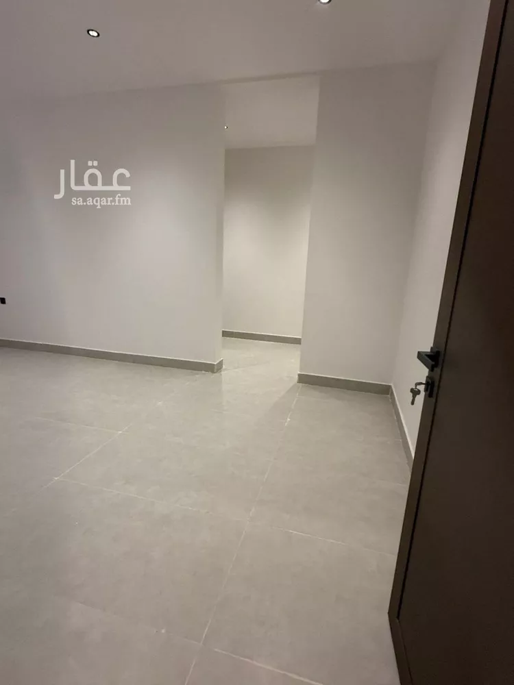 شقة للبيع في شارع ابو عبيدة عامر بن الجراح, حي الشعلة, مدينة الدمام, المنطقة الشرقية 8