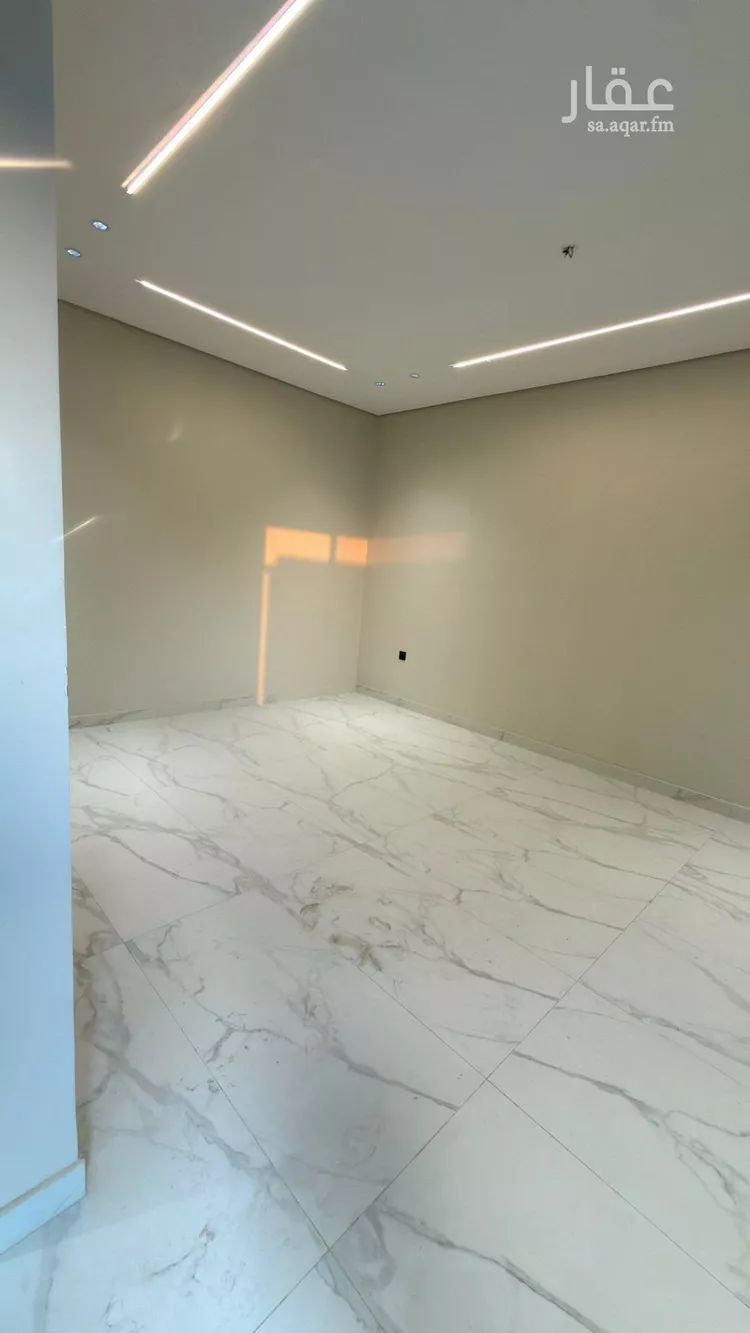 فيلا للبيع في شارع البرج, حي الشعلة, مدينة الدمام, المنطقة الشرقية صورة 4