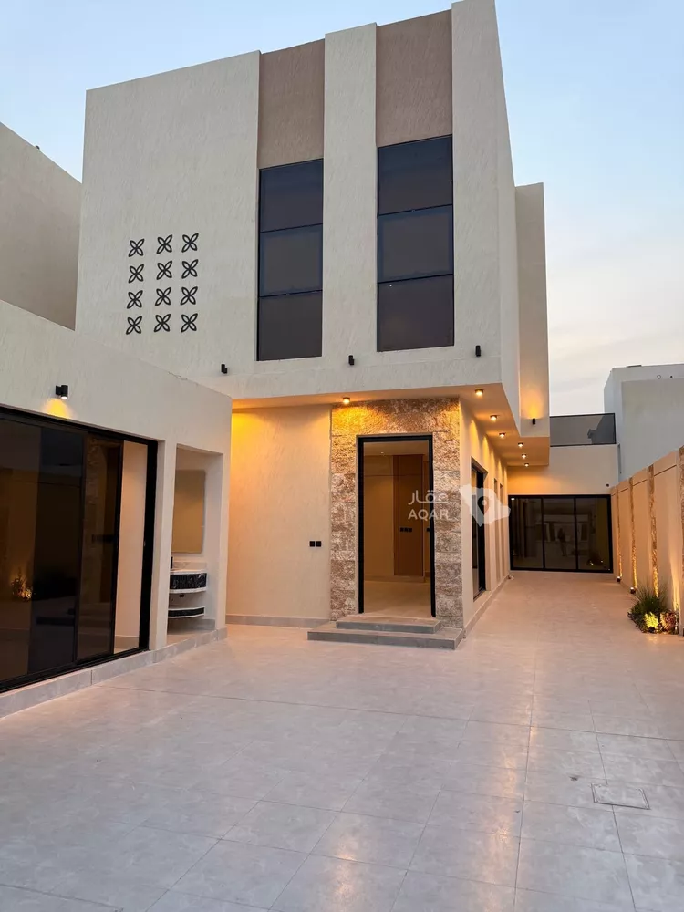 Villa for Sale in Al Khobar Al Amwaj