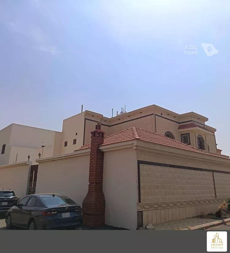 فيلا للبيع في شارع أبي المظفر المبارك, حي نقرة قفار, مدينة حائل, منطقة حائل 3