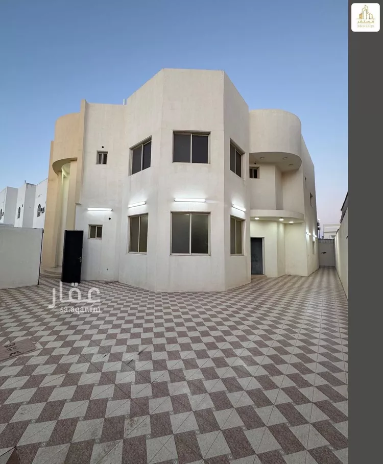 فيلا للبيع في شارع البداح, حي المنتزة الشرقي, مدينة حائل, منطقة حائل صورة 5