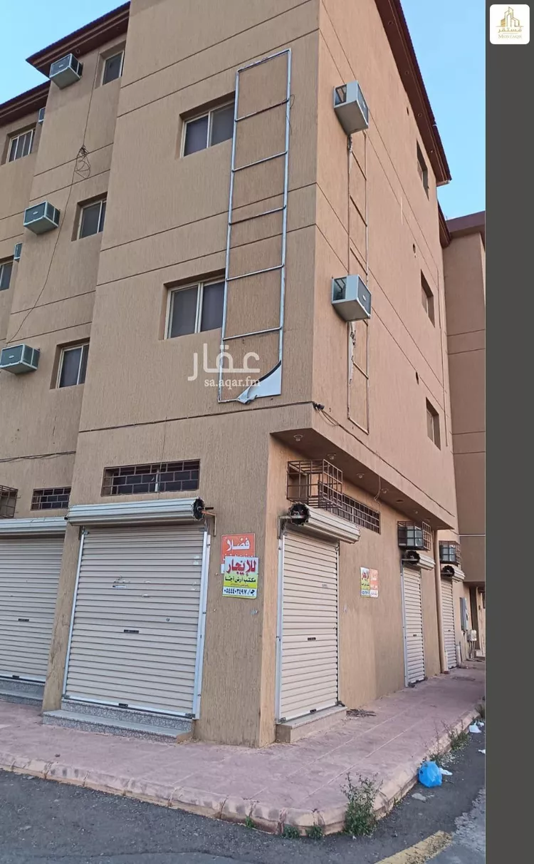 عمارة للبيع في شارع العيساوية, حي البادية, مدينة حائل, منطقة حائل صورة 2