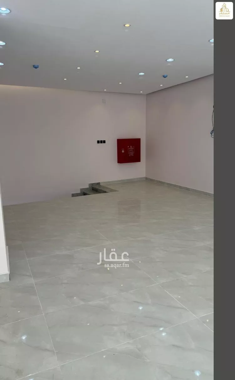 عمارة للإيجار في شارع حسن المدني, حي المحطة, مدينة حائل, منطقة حائل