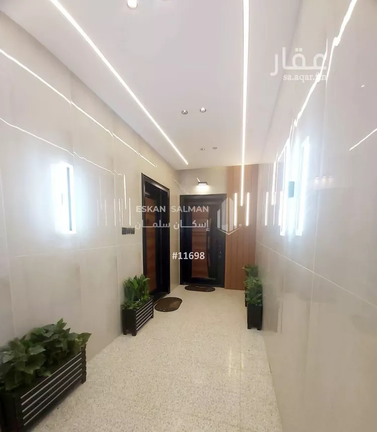دور للبيع في شارع يحيى بن مسعود الزرقي, حي شوران, مدينة المدينه المنوره, منطقة المدينة المنورة صورة 2