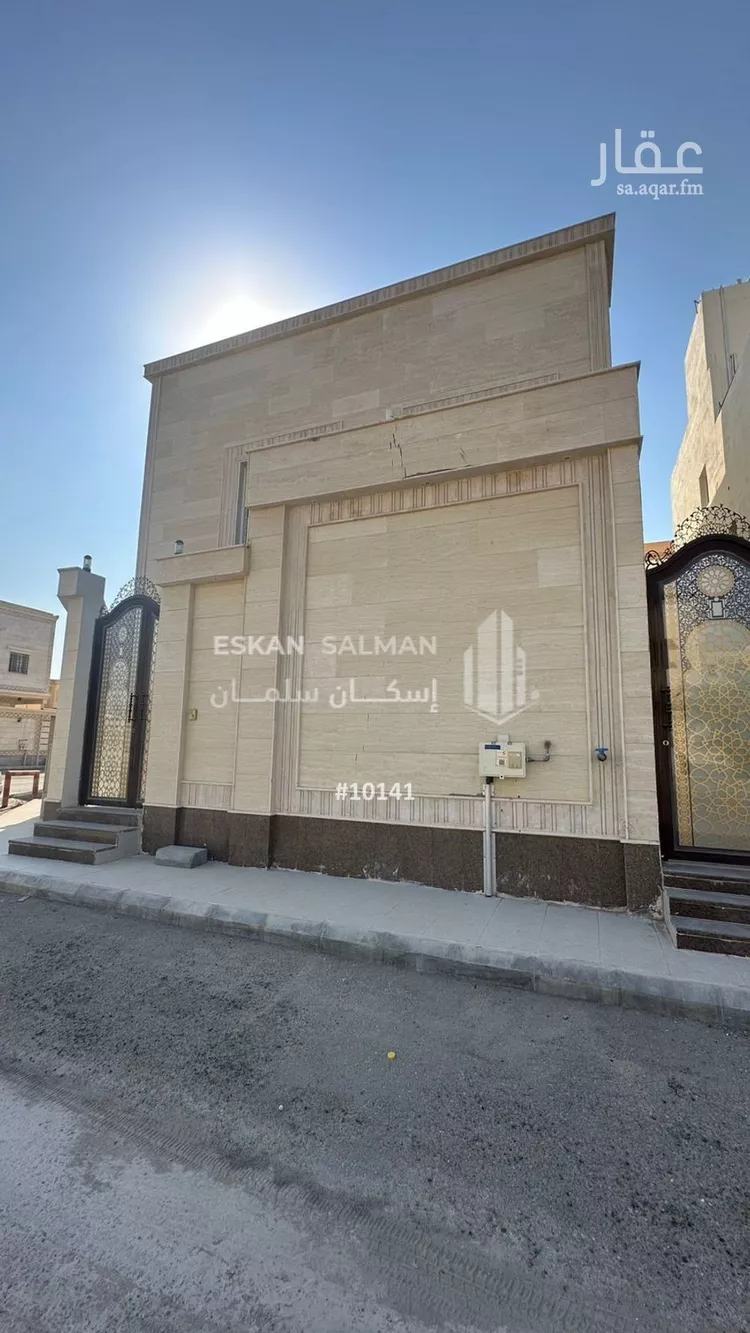 فيلا للبيع في شارع مسعود البيطار, حي ضاحية الملك فهد, مدينة الدمام, المنطقة الشرقية