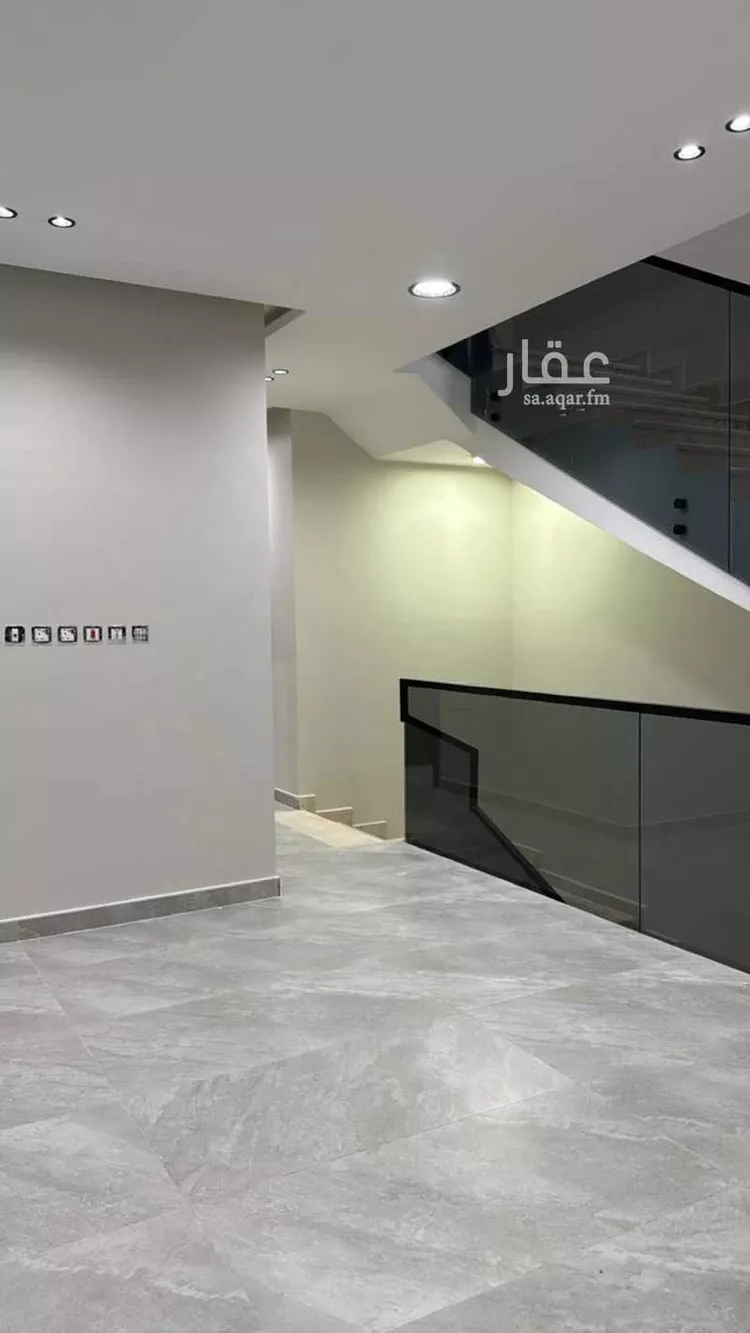 فيلا للبيع في شارع انس الكناني, حي المنار, مدينة الدمام, المنطقة الشرقية صورة 5