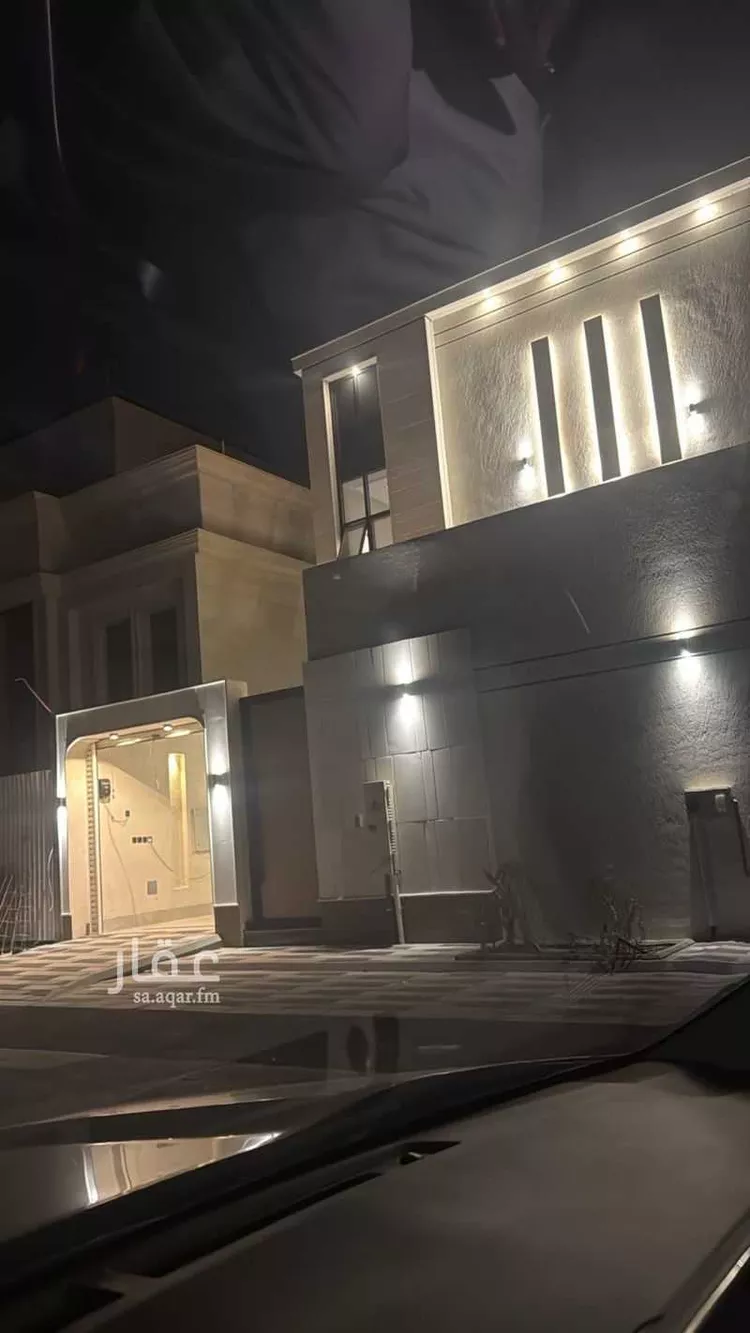 فيلا للبيع في شارع القمر, حي الشروق, مدينة الدمام, المنطقة الشرقية صورة 2