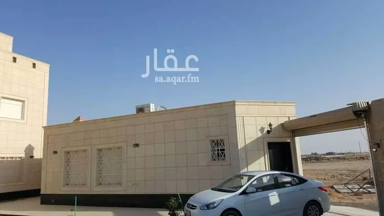 فيلا للبيع في شارع قريبة من شارع صلاح الدين الايوبي, حي المروج, مدينة عنيزة, منطقة القصيم صورة 3