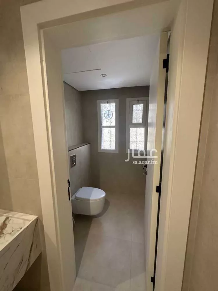 فيلا للإيجار في شارع الحرة, حي العليا, مدينة الرياض, منطقة الرياض صورة 3