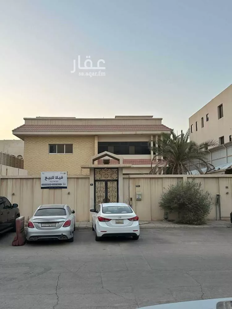 فيلا للبيع في شارع ساجر الرفدي, حي الملك فهد, مدينة الرياض, منطقة الرياض