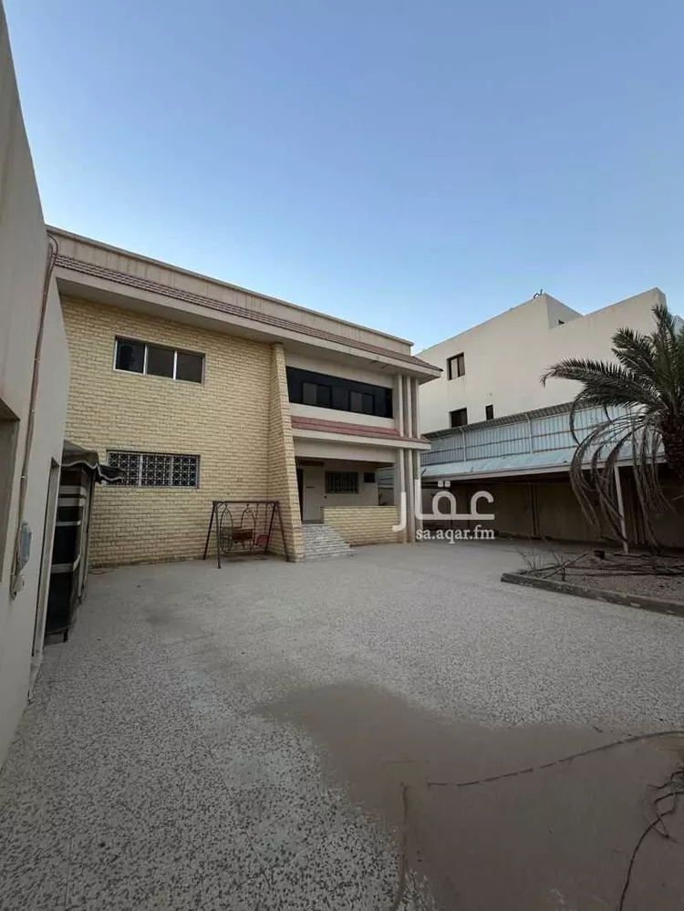 فيلا للبيع في شارع ساجر الرفدي, حي الملك فهد, مدينة الرياض, منطقة الرياض صورة 3