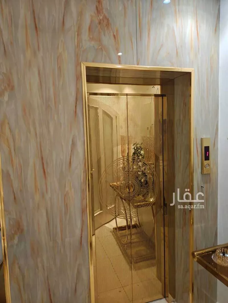 فيلا للبيع في شارع الرفايع, حي الملك فهد, مدينة الرياض, منطقة الرياض صورة 4