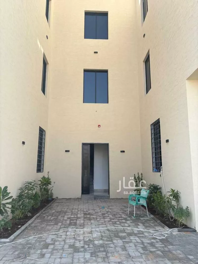عمارة للبيع في شارع الجوز, حي ظهرة لبن, مدينة الرياض, منطقة الرياض 7