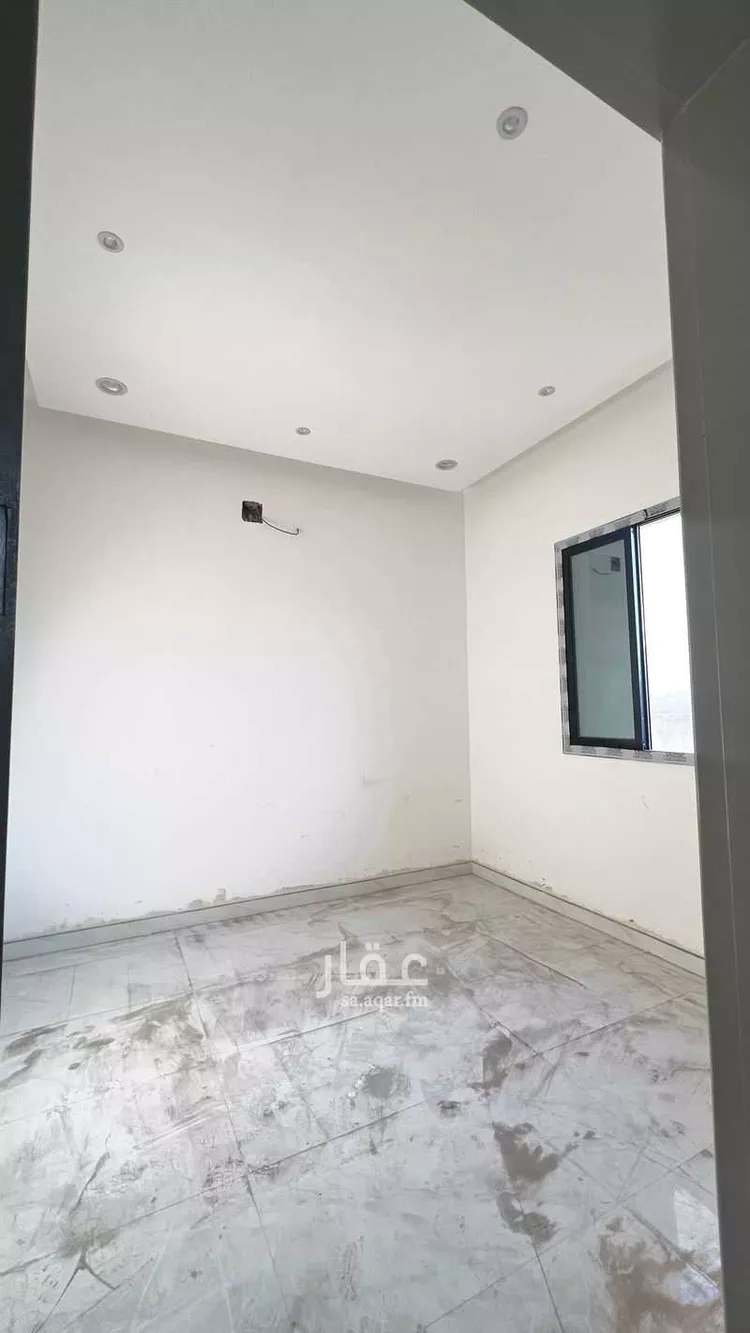 عمارة للإيجار في شارع الجميل ابن حاتم, حي ظهرة لبن, مدينة الرياض, منطقة الرياض