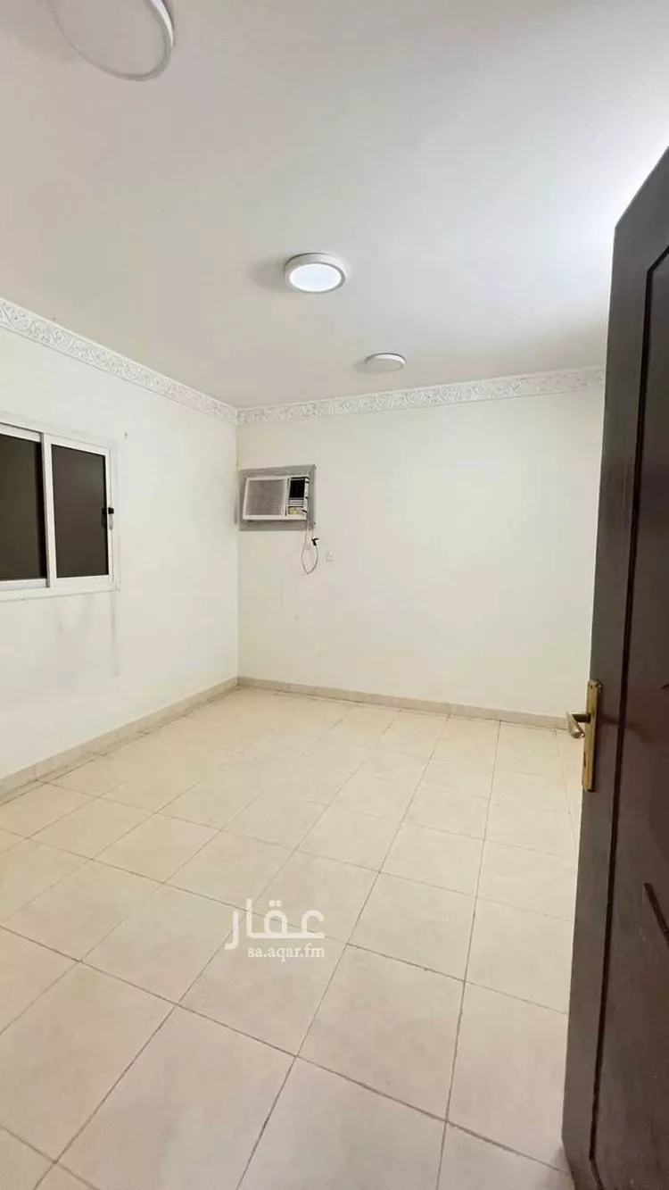 شقة للإيجار في شارع رقم 308, حي ظهرة لبن, مدينة الرياض, منطقة الرياض صورة 2