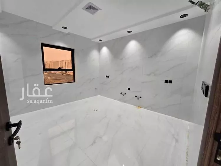 شقة للبيع في شارع أبي القاسم الزجاجي, حي السويس 1, مدينة جازان, منطقة جازان صورة 5