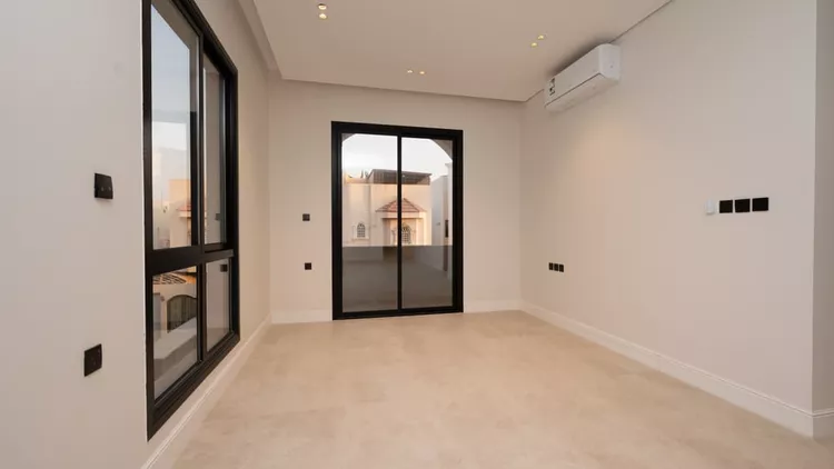 Floor for Sale in Riyadh King Fahd 4
