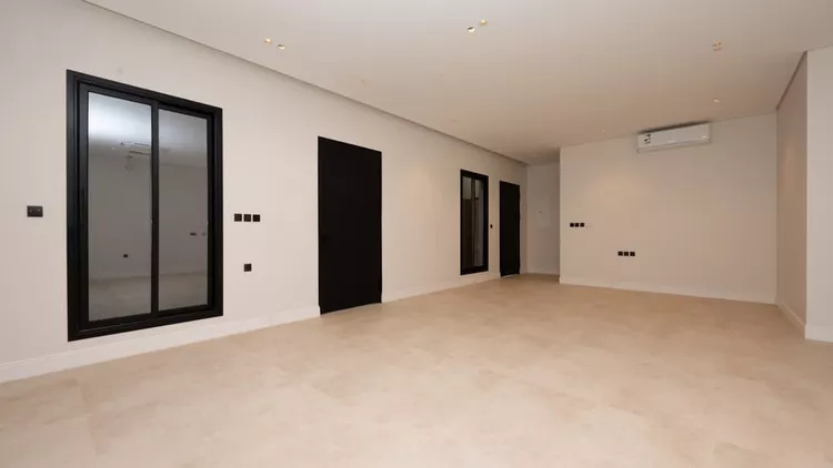 Floor for Sale in Riyadh King Fahd 3