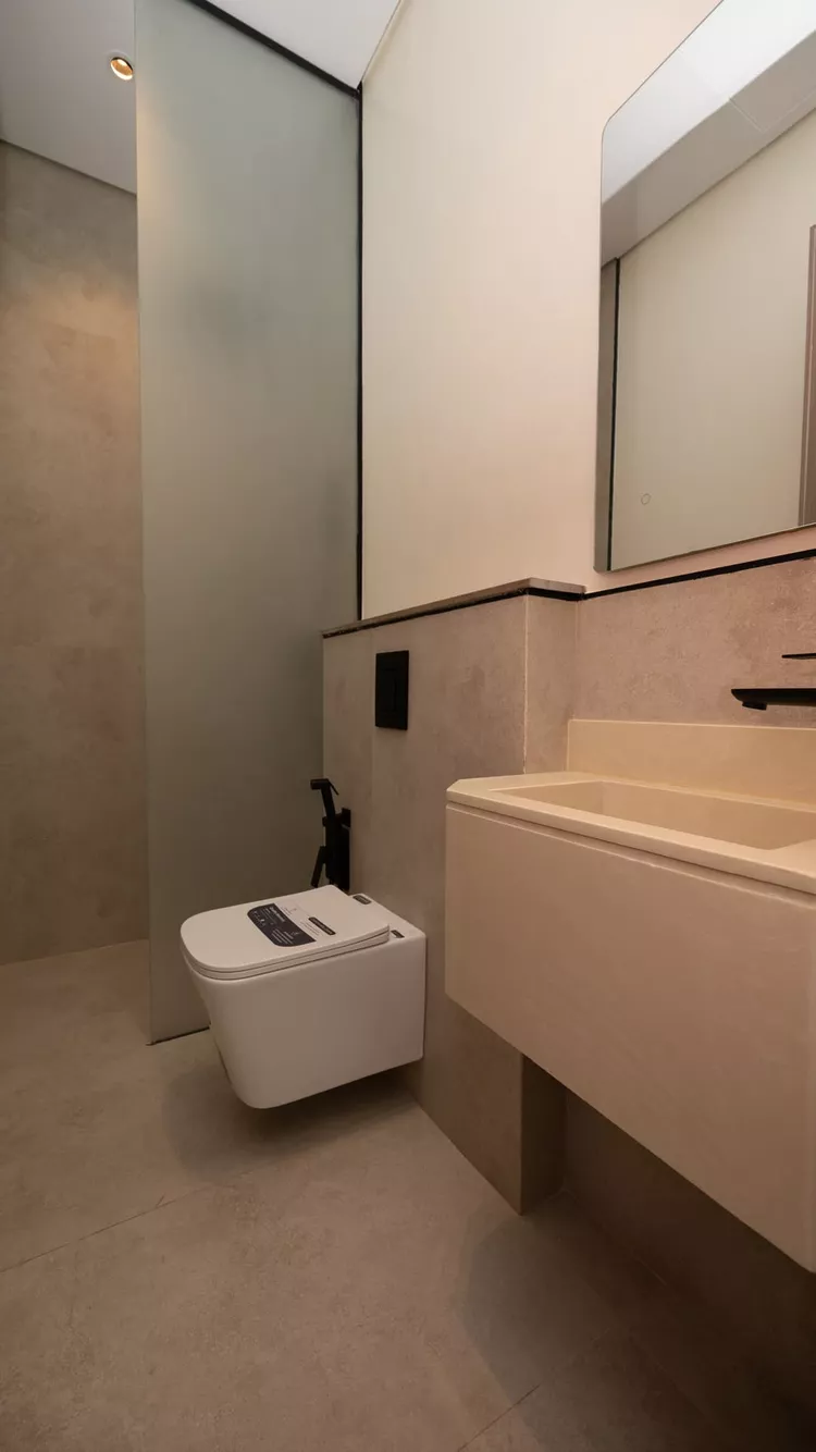 Floor for Sale in Riyadh King Fahd 5