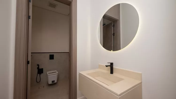 Floor for Sale in Riyadh King Fahd 4