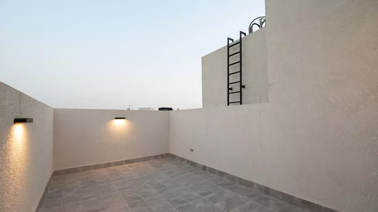 Floor for Sale in Riyadh King Fahd 6