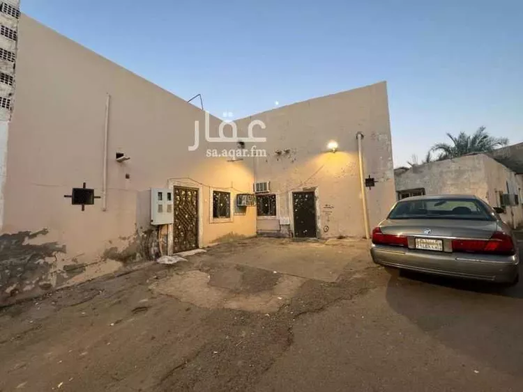 دور للبيع في شارع طلق ابن يزيد, حي عروة, مدينة المدينة المنورة, منطقة المدينة المنورة 1 صورة