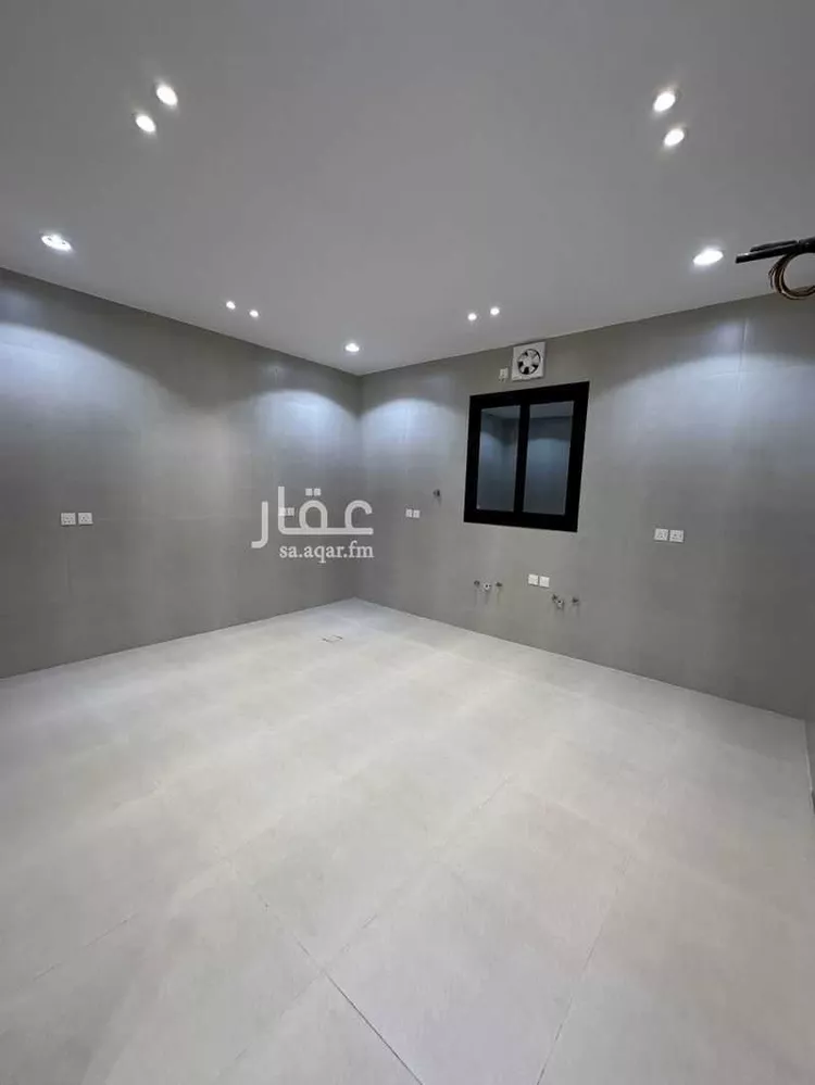 شقة للبيع في شارع عبد الرحمن بن معمر الانصاري, حي الدفاع, مدينة المدينة المنورة, منطقة المدينة المنورة 21