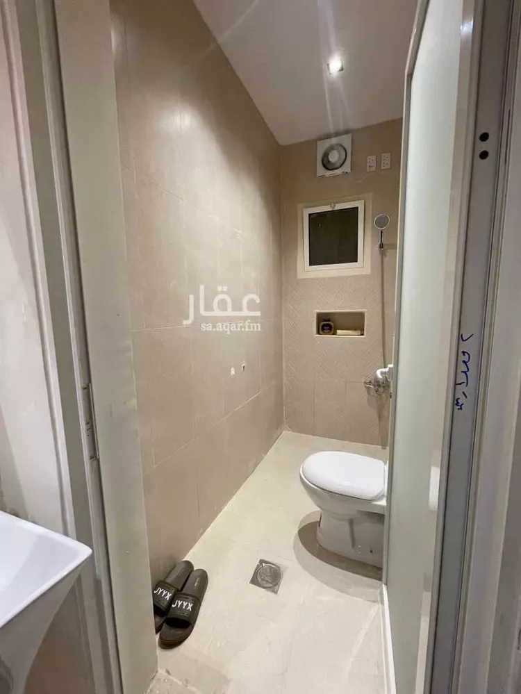 شقة للإيجار في شارع الزلفي, حي الخبر الجنوبية, مدينة الخبر, المنطقة الشرقية 8