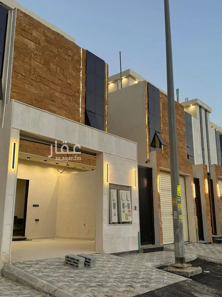 فيلا للإيجار في شارع تمام بنت الحسين, حي عكاظ, مدينة الرياض, منطقة الرياض
