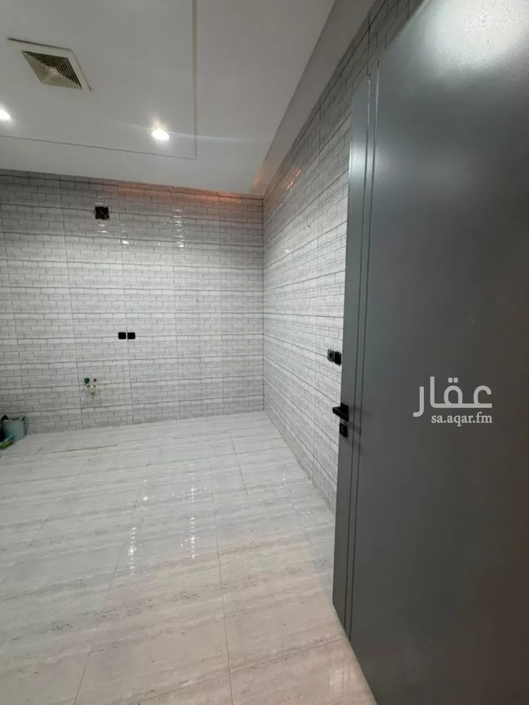 فيلا للإيجار في شارع تمام بنت الحسين, حي عكاظ, مدينة الرياض, منطقة الرياض صورة 3