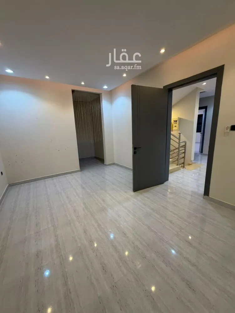 فيلا للإيجار في شارع تمام بنت الحسين, حي عكاظ, مدينة الرياض, منطقة الرياض صورة 5