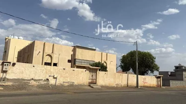 فيلا للبيع في شارع العباس بن نضلة الأنصاري ، حي الخالدية ، تربة ، تربة