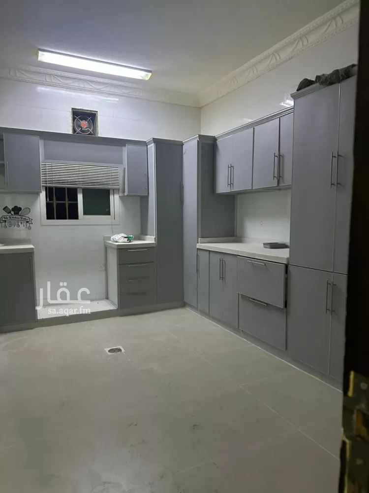 شقة للإيجار في شارع عبدالمنعم قاضي, حي المعيزيلة, مدينة الرياض, منطقة الرياض