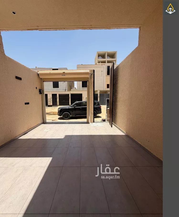 Floor for Sale in Riyadh Al Janadriyah صورة 3