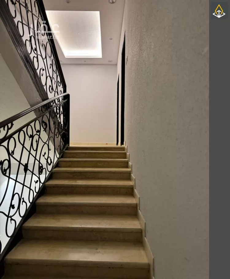 فيلا للبيع في شارع المعتصم, حي الخليج, مدينة الرياض, منطقة الرياض صورة 2