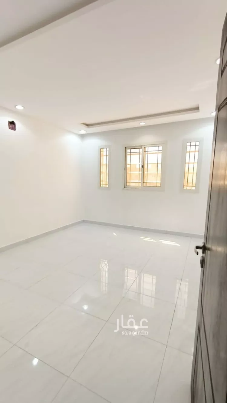 فيلا للإيجار في شارع نهر أم الربيع, حي القادسية, مدينة الرياض, منطقة الرياض صورة 3