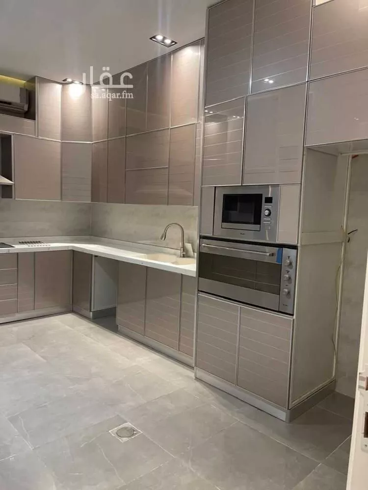 فيلا للإيجار في شارع عبدالكريم سلمان, حي العارض, مدينة الرياض, منطقة الرياض